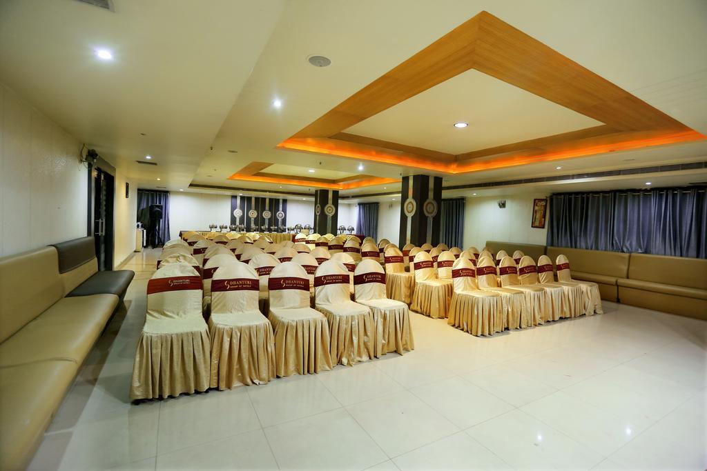 היידראבד Hotel Sitara Grand מראה חיצוני תמונה
