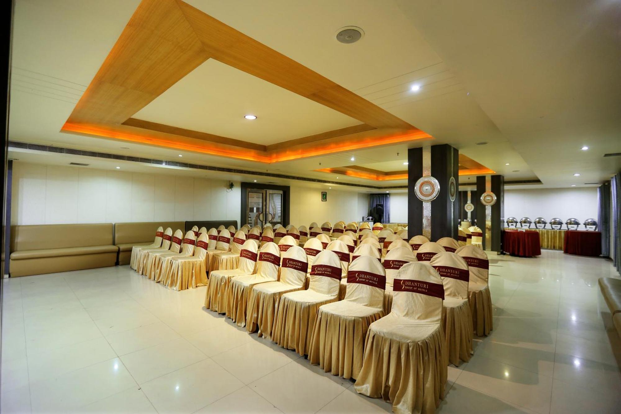 היידראבד Hotel Sitara Grand מראה חיצוני תמונה