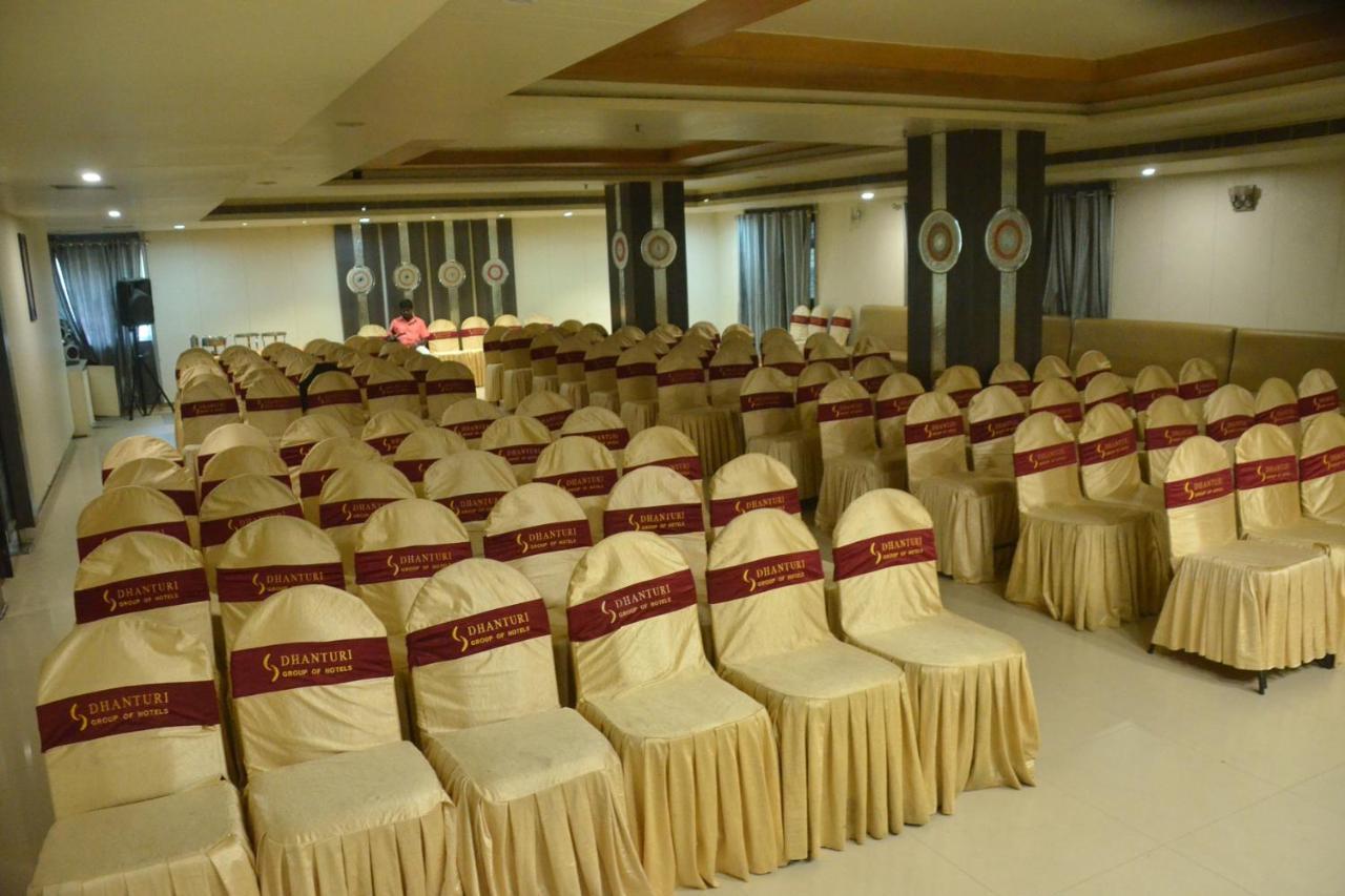 היידראבד Hotel Sitara Grand מראה חיצוני תמונה